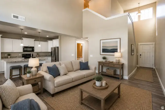 1739 E Holladay Hill Ln S, Holladay, UT 84124 - #3