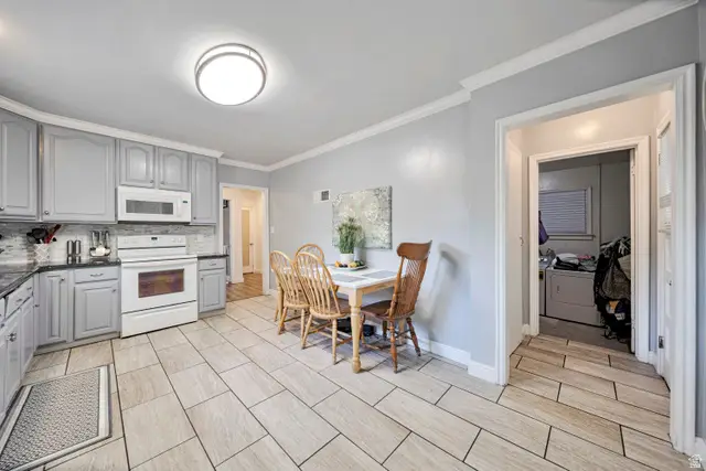 5946 S Highland Dr, Holladay, UT 84121 - #2