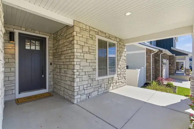 3576 W Alta Loma Ln, South Jordan, UT 84095 - #3