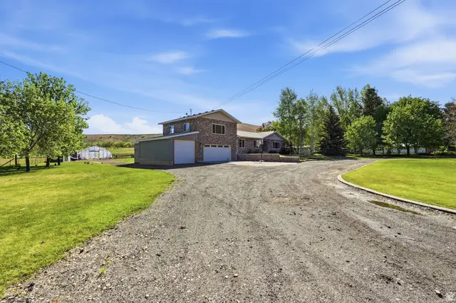 4071 S Crazy Acres Rd E, Daniel, UT 84032 - #3