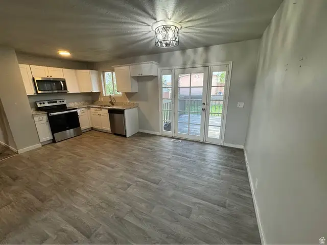 5127 W Verdugo Dr, Salt Lake City, UT 84118 - #3