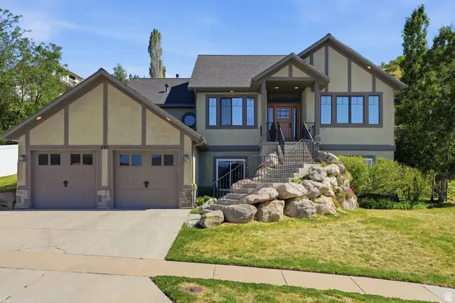 223 E 2050 N, Centerville, UT 84014 - #1