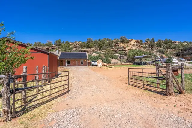 1504 N Rome Way, Apple Valley, UT 84737 - #1