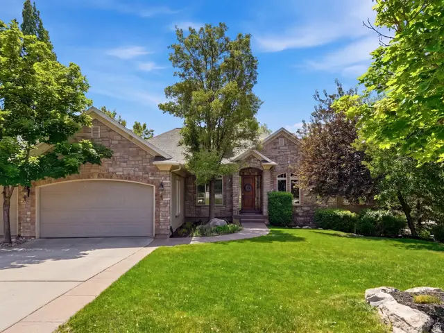 4188 S Lynne Ln E, Holladay, UT 84124 - #1