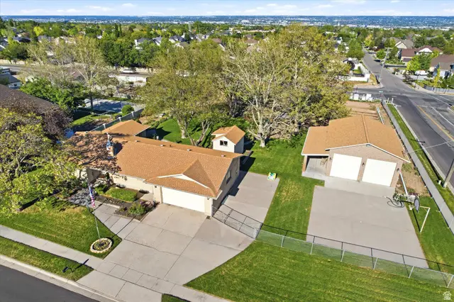 10185 S Chattel Cir W, South Jordan, UT 84095 - #1