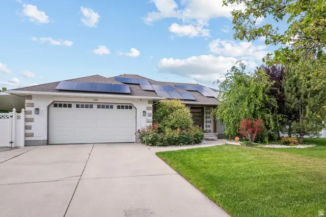1366 W Palmer Ln, South Jordan, UT 84095 - #1