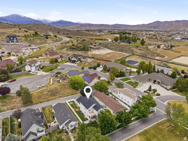 7901 N Weeping Ash Dr, Eagle Mountain, UT 84005 - #2