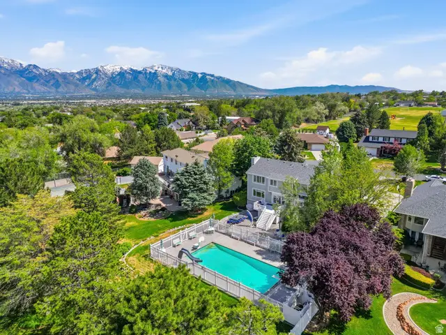 2114 W Surrey Cir, Taylorsville, UT 84129 - #1