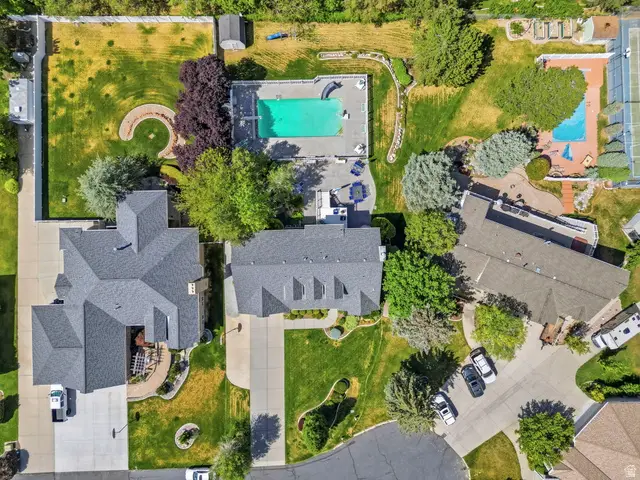 2114 W Surrey Cir, Taylorsville, UT 84129 - #2