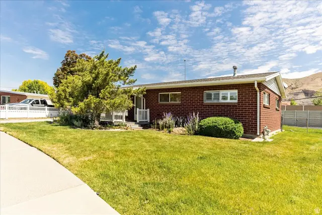 1324 N Victoria Way, Salt Lake City, UT 84116 - #1