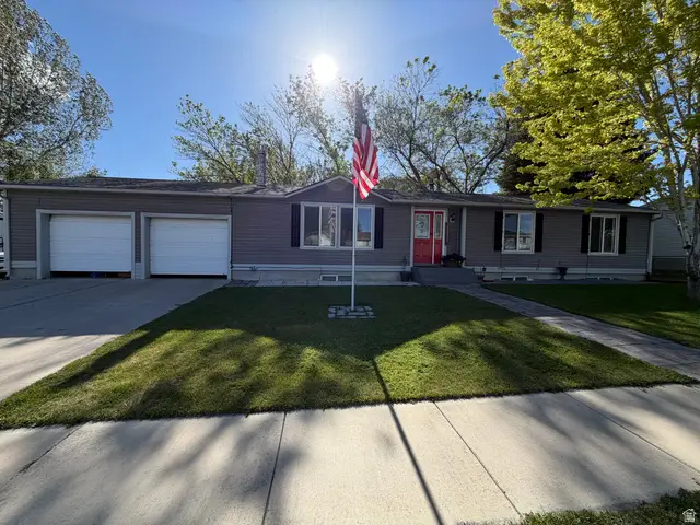 395 N Cedar View St E, Orangeville, UT 84537 - #2