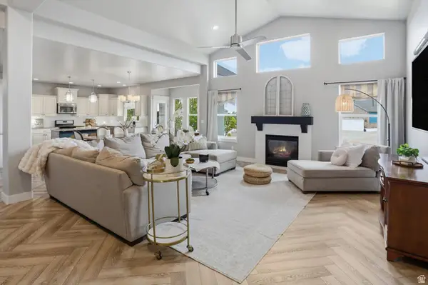 408 W Cornfield Cir S, Kaysville, UT 84037