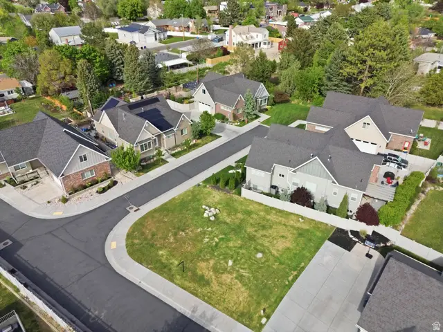3201 S Walnut Park Cv E, Millcreek, UT 84109 - #3