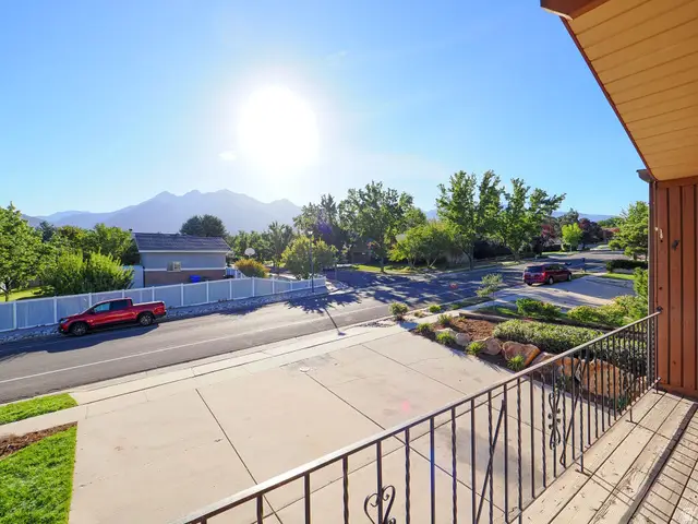 7248 S Ponderosa Dr, Cottonwood Heights, UT 84121 - #3