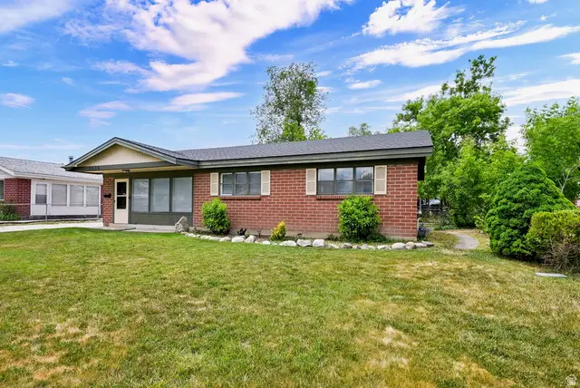 5534 S Spurrier Rd W, Murray, UT 84107 - #3