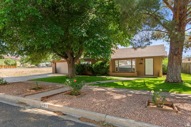 331 S 300 W, Saint George, UT 84770 - #3