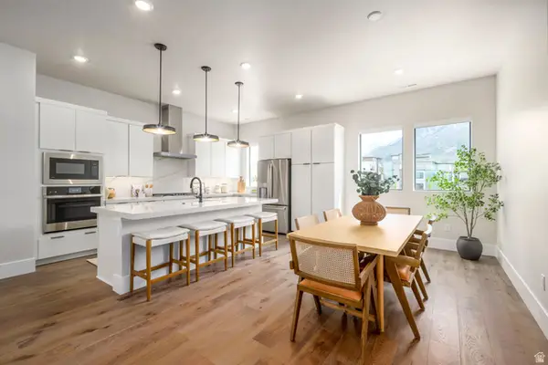 4973 S Beverly Park Row #15, Holladay, UT 84117