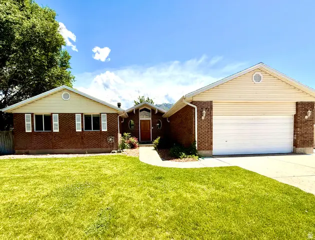 11119 S Londonderry Dr E, Sandy, UT 84092 - #1