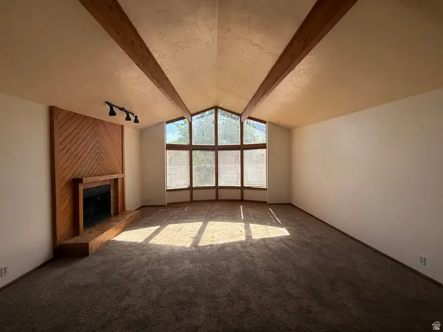 11119 S Londonderry Dr E, Sandy, UT 84092 - #2