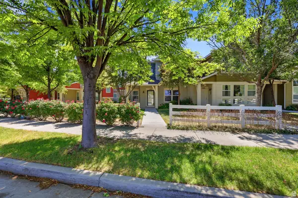 5422 W Fairgrove Ln S, West Valley City, UT 84120