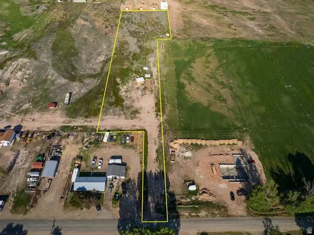 2208 N 250 W, Vernal, UT 84078 - #1