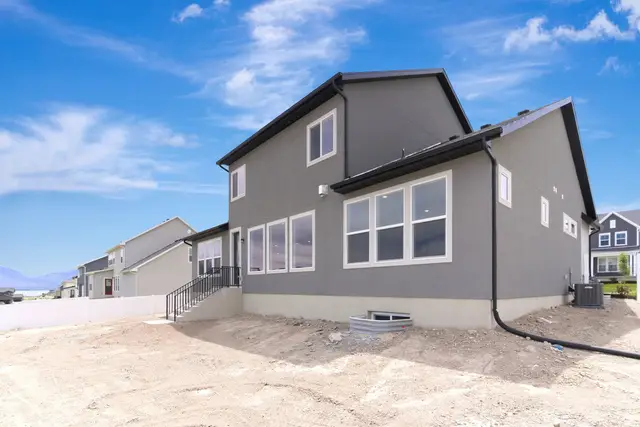 1208 W Mahogany St, Saratoga Springs, UT 84045 - #3