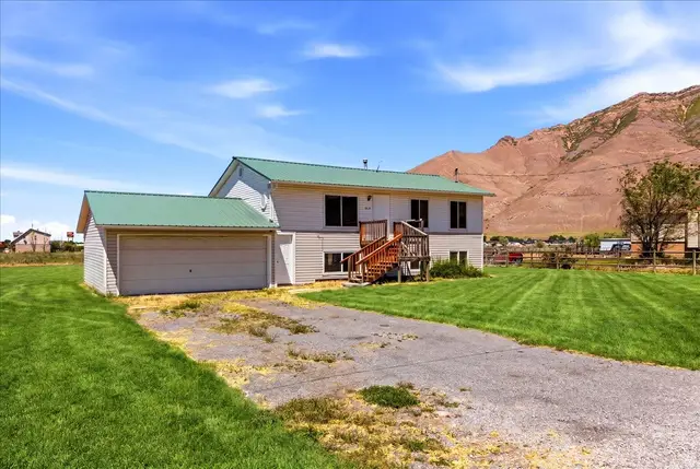 1613 E Sunset S, Lake Point, UT 84074 - #2
