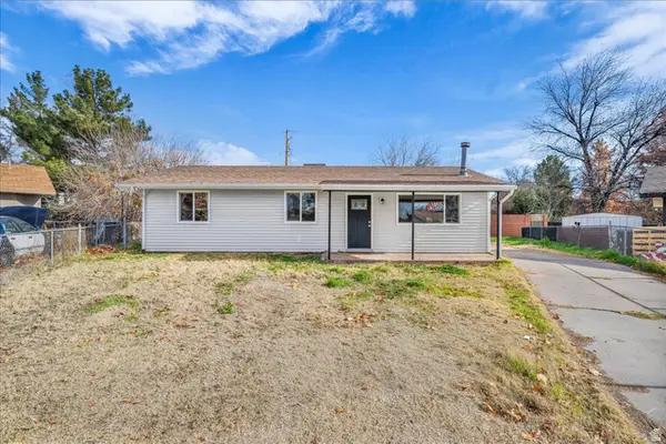 170 W Warm Springs Cir, Washington, UT 84780