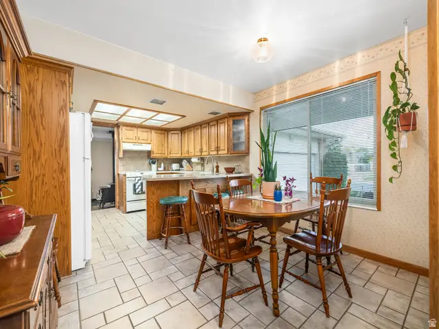8328 S Roosevelt St, Midvale, UT 84047 - #3