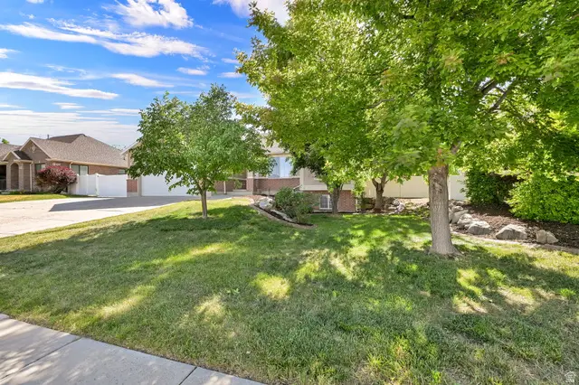 1111 S 2200 W, Syracuse, UT 84075 - #3
