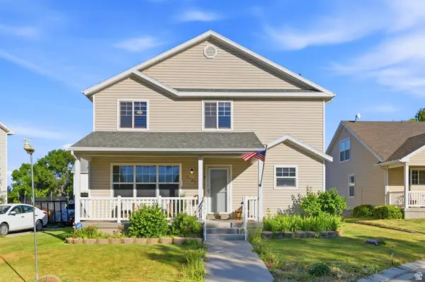 7792 N Kookaburra Ct, Eagle Mountain, UT 84005