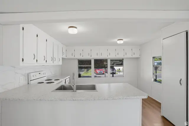 5067 S El Amador St, Holladay, UT 84117 - #2