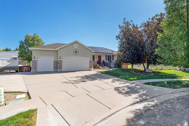 3790 W Formby Cir Cir, Syracuse, UT 84075 - #2