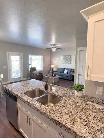 7427 N Cottage Ln, Eagle Mountain, UT 84005 - #3