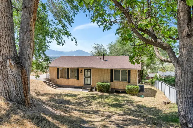 2066 Park St, Provo, UT 84606 - #1