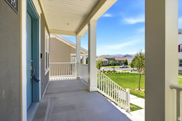 4948 W Lake Terrace Ave, South Jordan, UT 84009 - #3