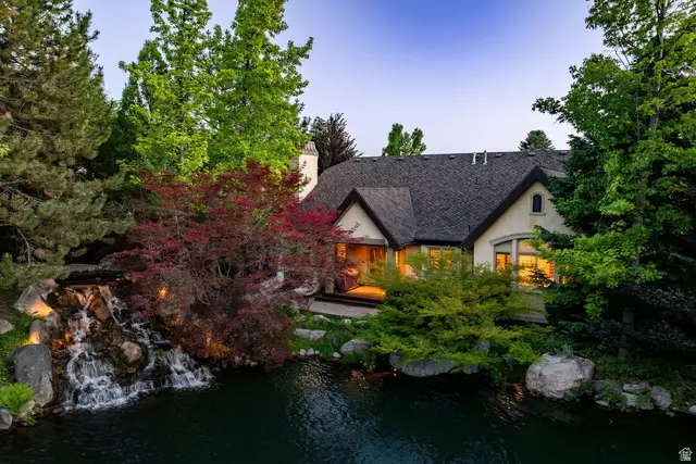 8371 S Via Riviera Way, Cottonwood Heights, UT 84093 - #1