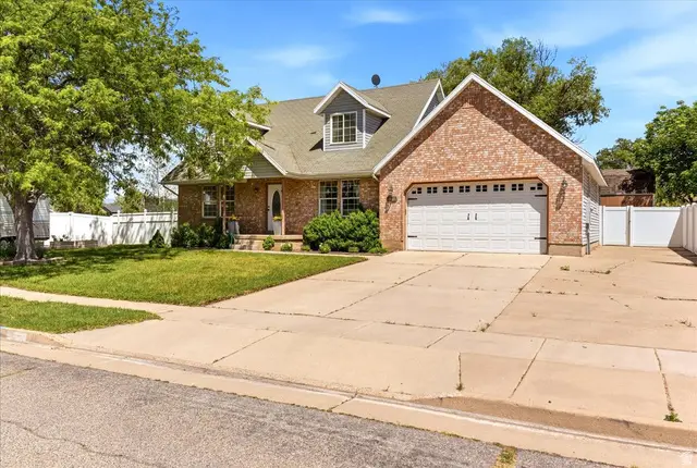 1016 N 525 W, Clinton, UT 84015 - #2