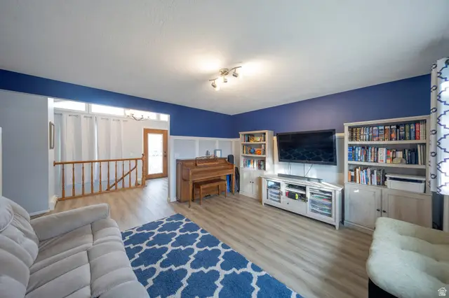 1806 E 9800 S, Sandy, UT 84092 - #3