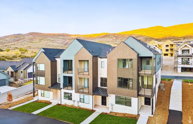 2421 Alpine Glow Ln Ln N, Heber City, UT 84032 - #3