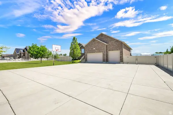5660 S 6800 W, Hooper, UT 84315
