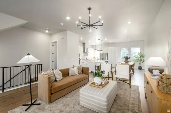 4981 S Beverly Park Row #19, Holladay, UT 84117