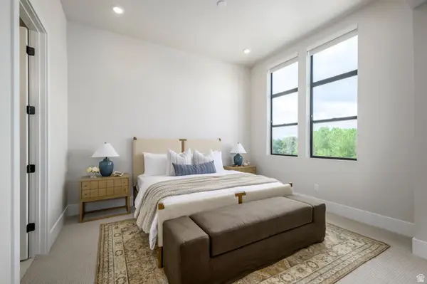 2014 E Wilshire Rd #10, Holladay, UT 84117