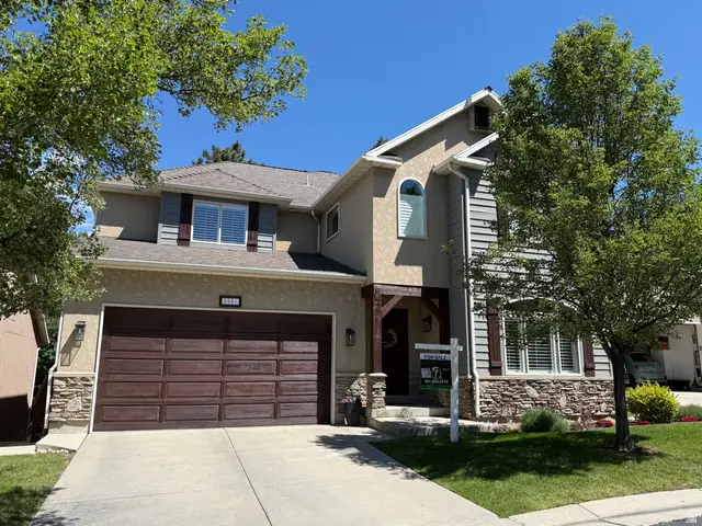 3261 E Lantern Hill Ct, Cottonwood Heights, UT 84093 - #1