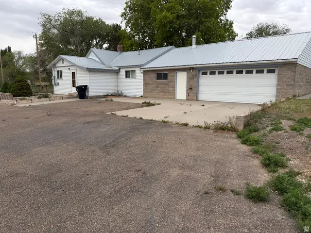 1043 E 4000 S, Vernal, UT 84078 - #2