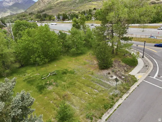 2855 Sky View Dr, Layton, UT 84040 - #2