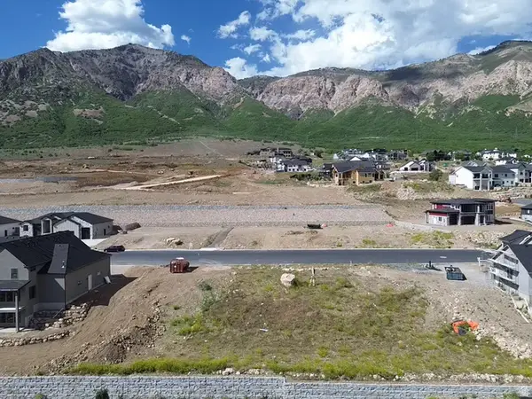 747 E Mountain Rd #193, North Ogden, UT 84414