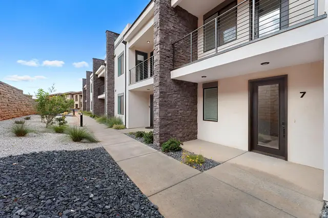 204 N Cliff Side Dr #7, Hurricane, UT 84737 - #1
