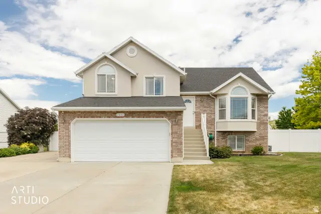 2402 W 2375 N, Clinton, UT 84015 - #1