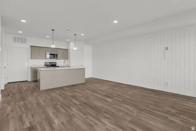 1701 W 2700 S #225, Syracuse, UT 84075 - #2